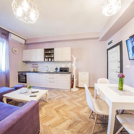 Sofia Violet Life Apartment Екстер'єр фото