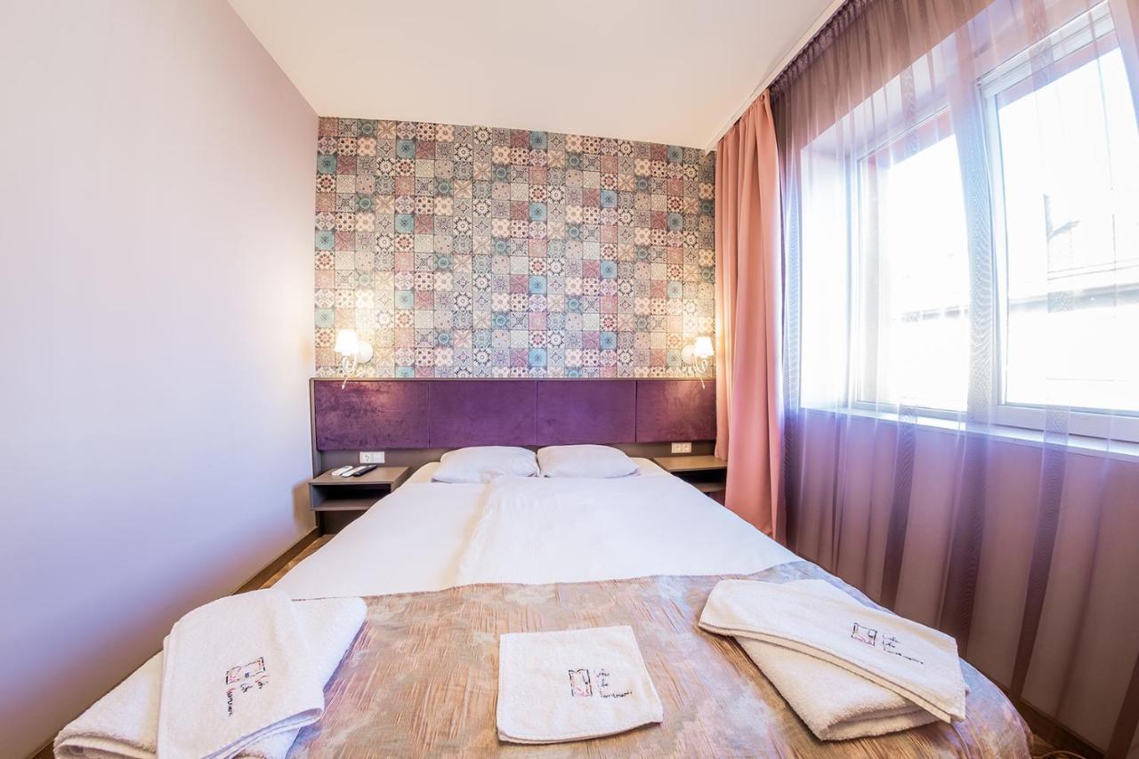 Sofia Violet Life Apartment Екстер'єр фото
